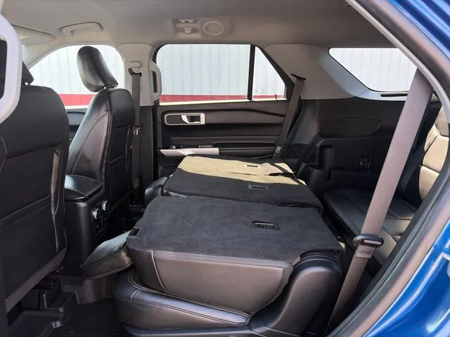 Ford Explorer photo 42