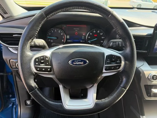 Ford Explorer photo 29