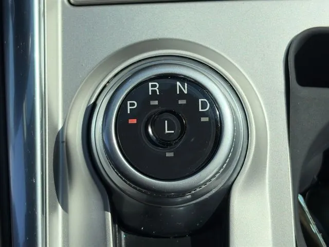 Ford Explorer photo 36