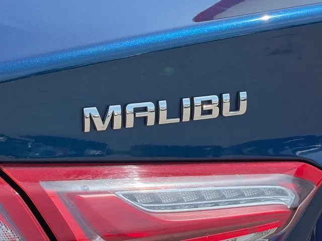 Chevrolet Malibu photo 21