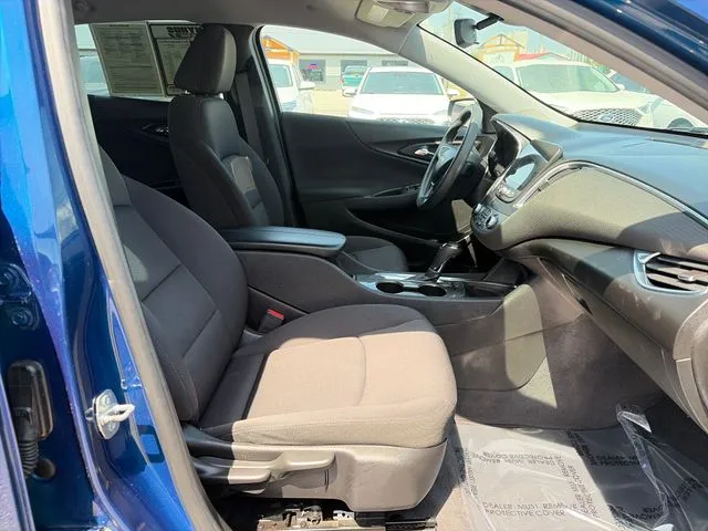Chevrolet Malibu photo 23