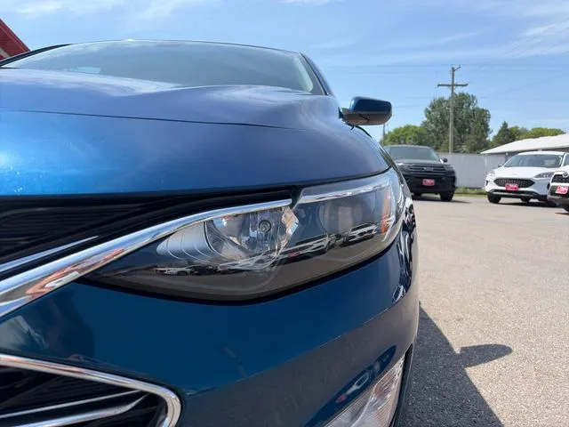 Chevrolet Malibu photo 18