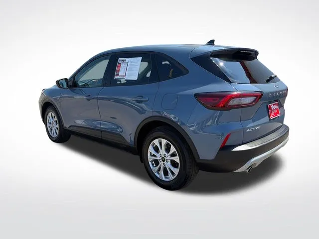 Ford Escape photo 4