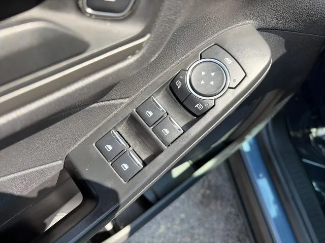Ford Escape photo 25