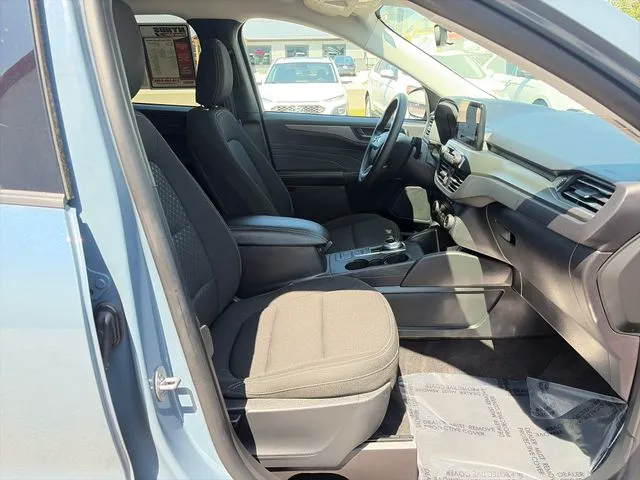 Ford Escape photo 22