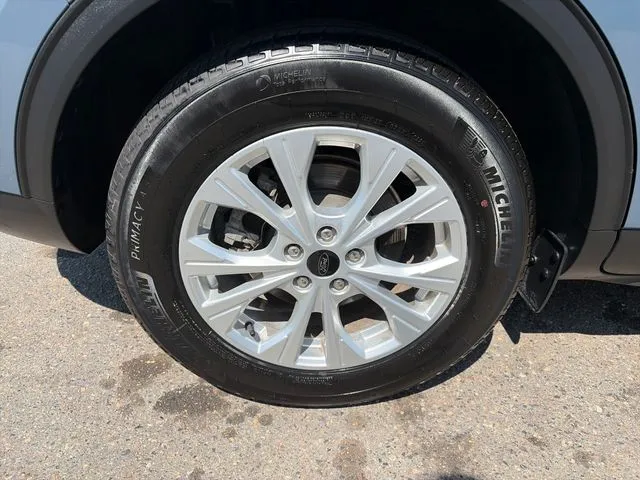 Ford Escape photo 15