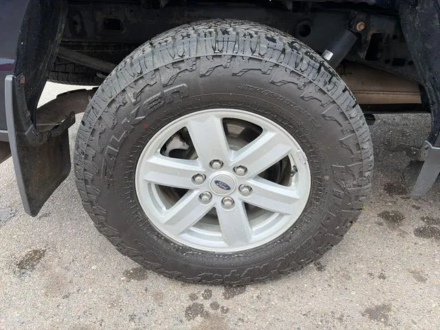 Ford F-150 photo 17