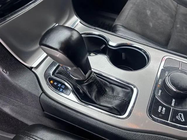 Jeep Grand Cherokee photo 34