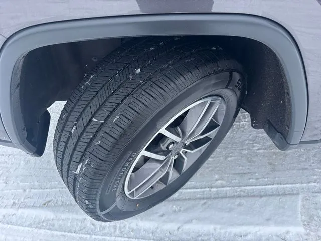 Jeep Grand Cherokee photo 17