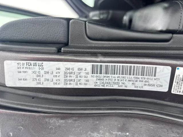 Jeep Grand Cherokee photo 52