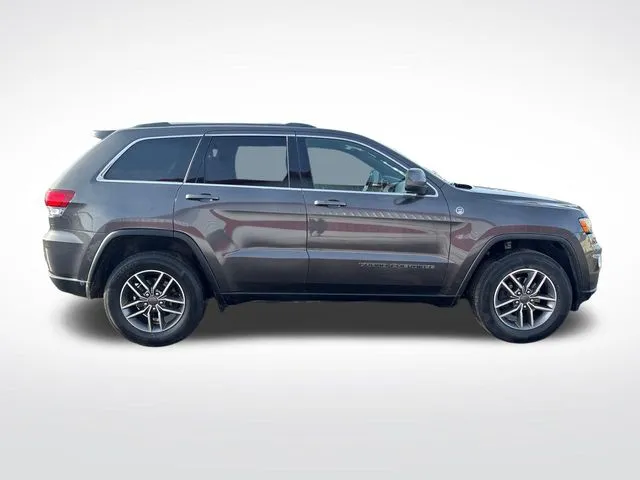 Jeep Grand Cherokee photo 9