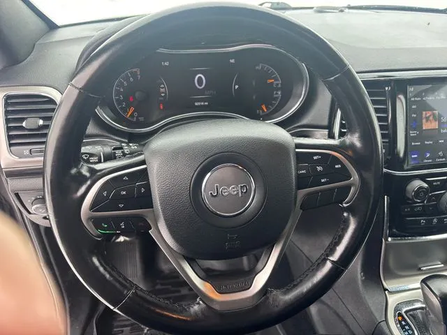 Jeep Grand Cherokee photo 27