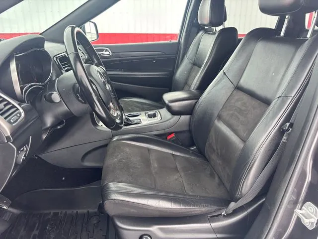 Jeep Grand Cherokee photo 22
