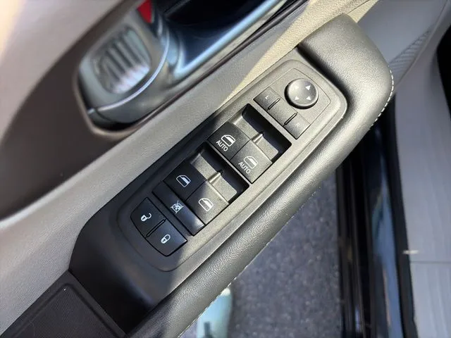 Chrysler Voyager photo 26