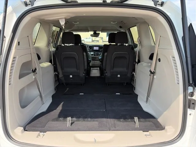 Chrysler Voyager photo 44