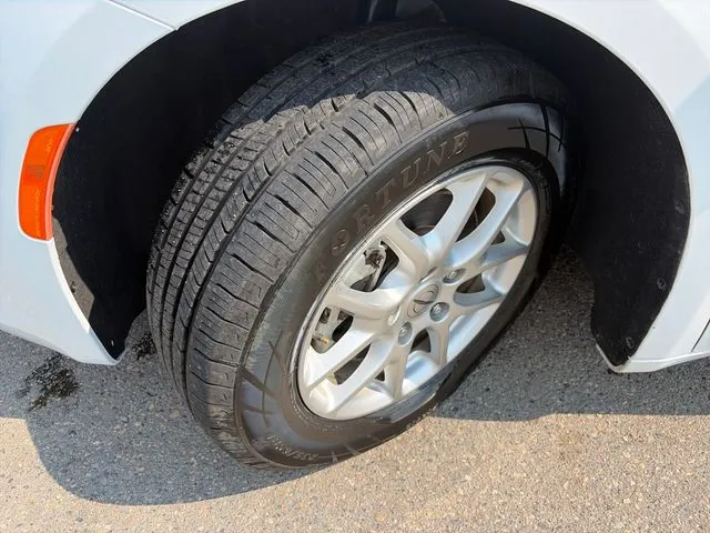 Chrysler Voyager photo 17