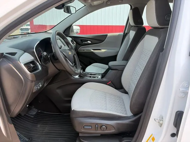 Chevrolet Equinox photo 21