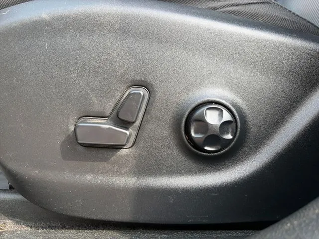 Jeep Cherokee photo 28