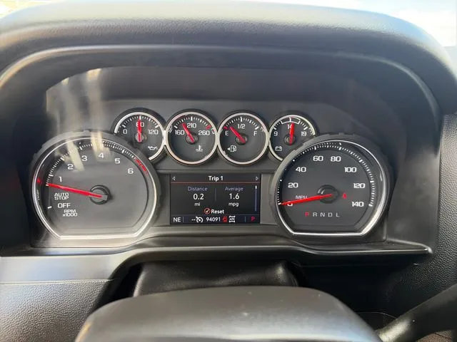 Chevrolet Silverado photo 30