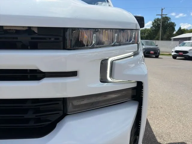 Chevrolet Silverado photo 19