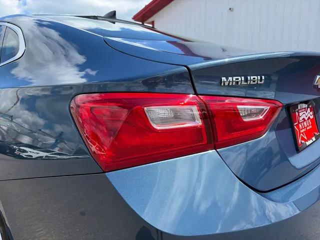 Chevrolet Malibu photo 19