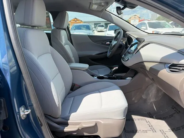 Chevrolet Malibu photo 22