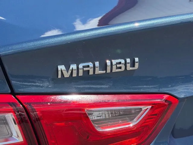 Chevrolet Malibu photo 20