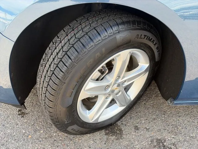 Chevrolet Malibu photo 16