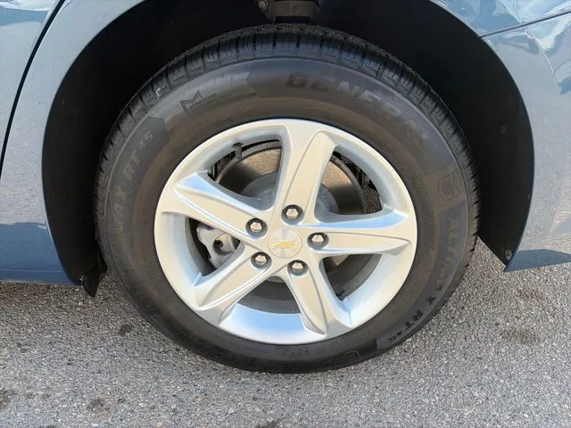 Chevrolet Malibu photo 14