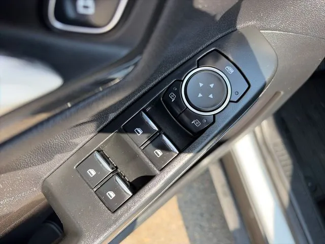 Ford Escape photo 26