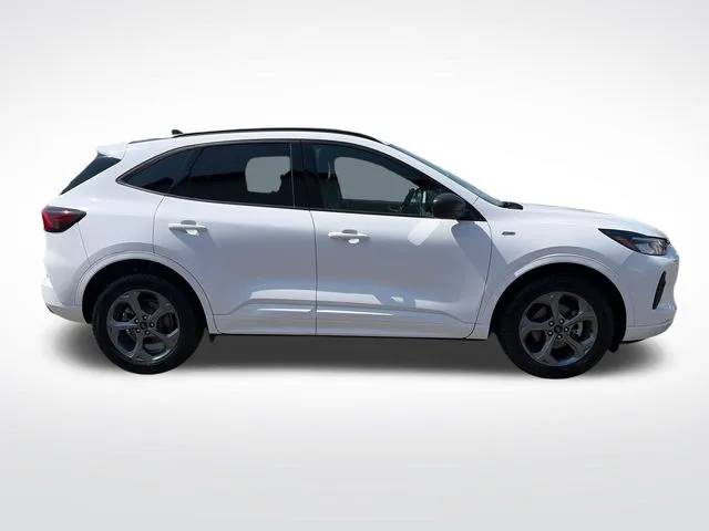 Ford Escape photo 9