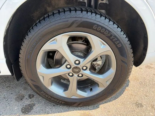 Ford Escape photo 15