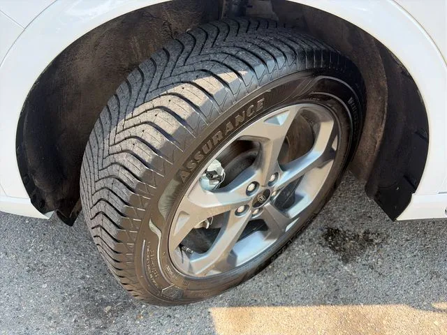Ford Escape photo 17