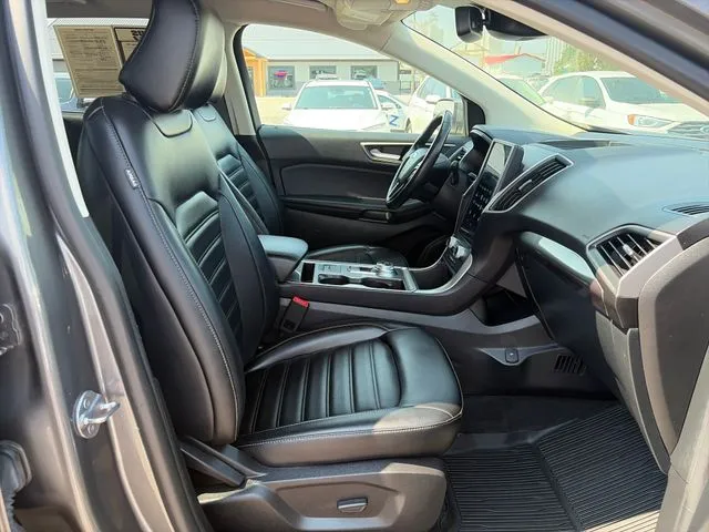 Ford Edge photo 24