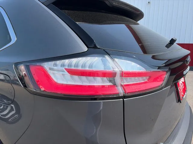 Ford Edge photo 21