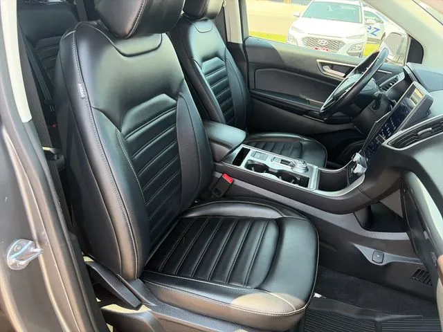 Ford Edge photo 38