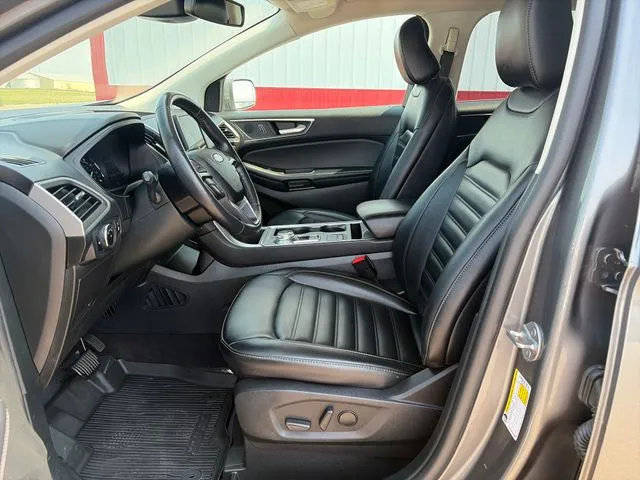 Ford Edge photo 23