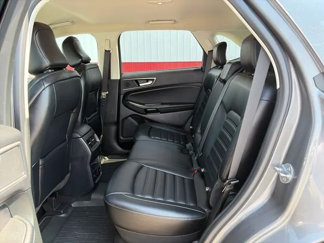 Ford Edge photo 40