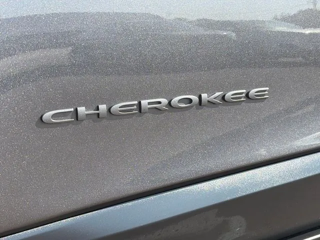 Jeep Cherokee photo 21