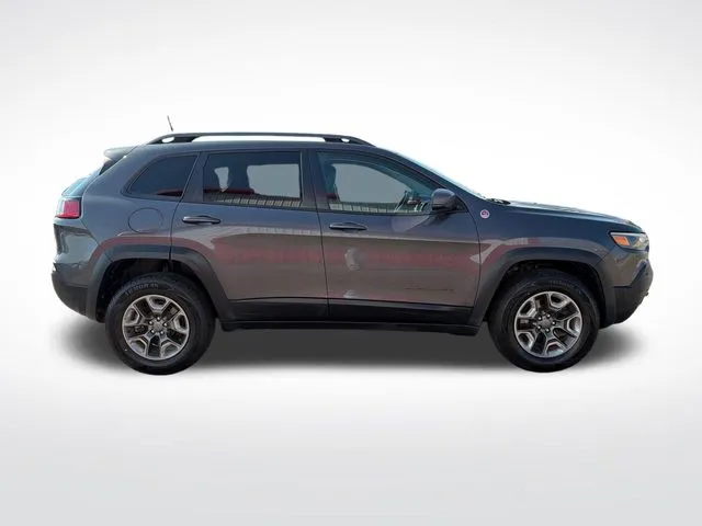Jeep Cherokee photo 9