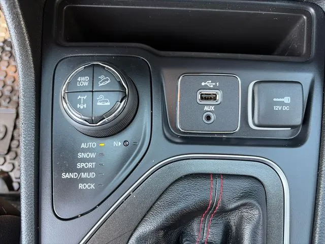 Jeep Cherokee photo 55