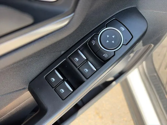 Ford Escape photo 26