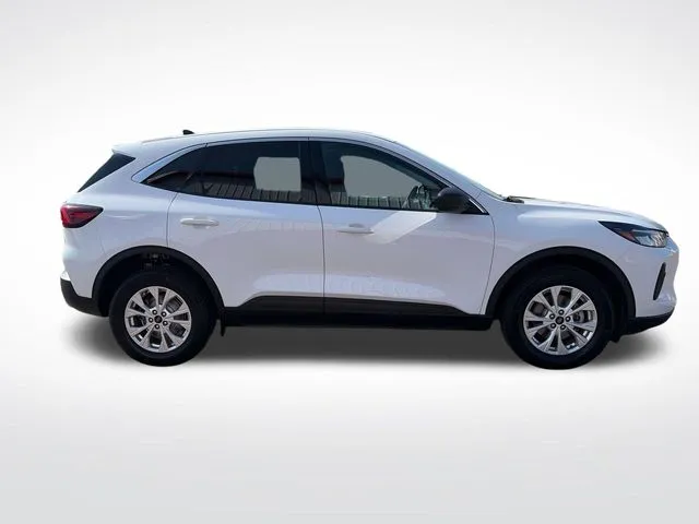 Ford Escape photo 9