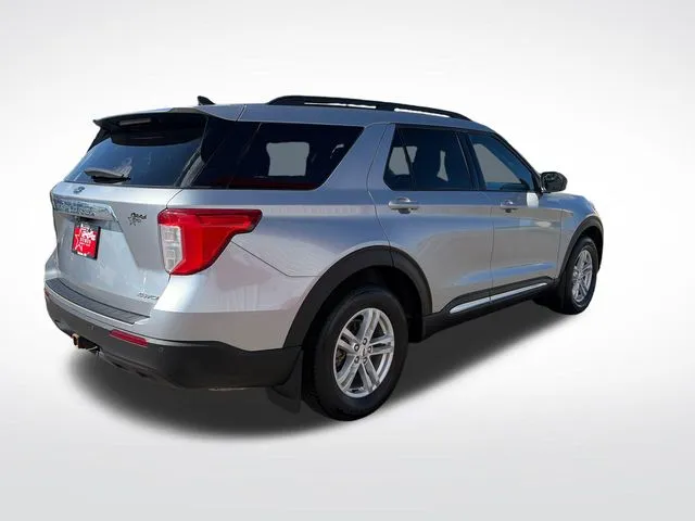 Ford Explorer photo 9