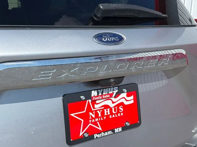 Ford Explorer photo 22