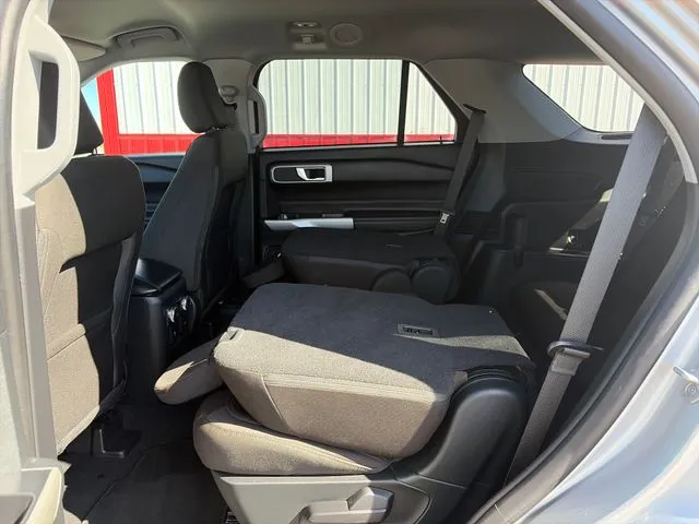 Ford Explorer photo 42