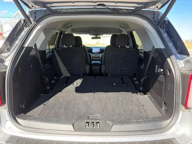 Ford Explorer photo 45