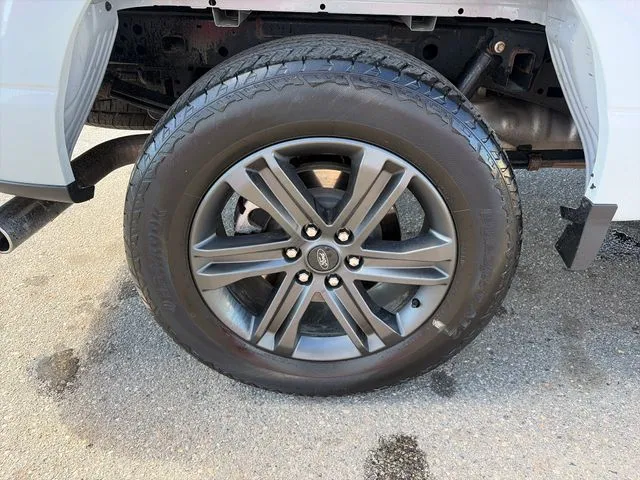 Ford F-150 photo 17