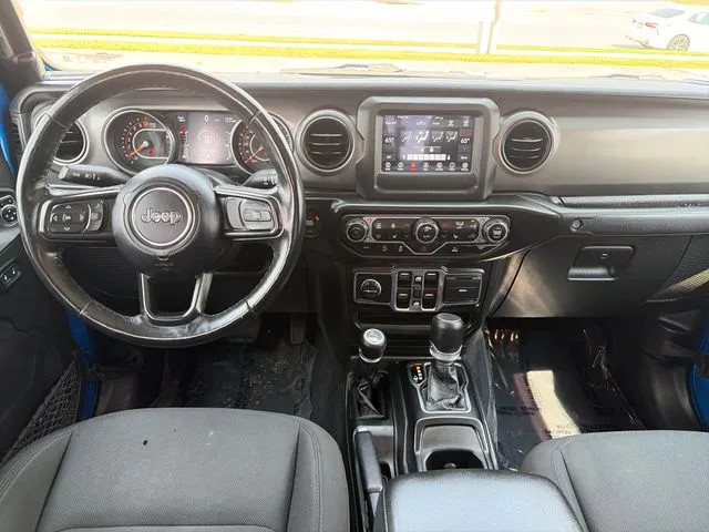Jeep Gladiator photo 32