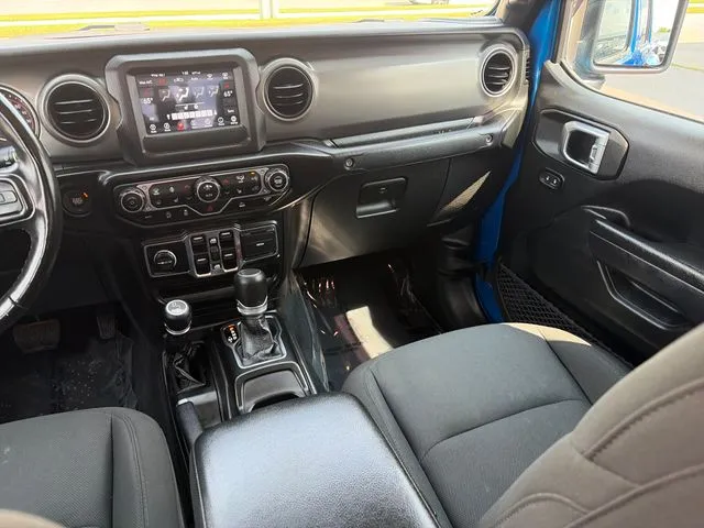 Jeep Gladiator photo 33